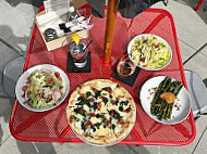 Station Pizzeria food