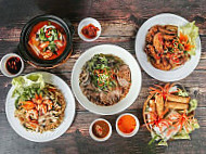 Lucky Saigon (north Canal) food