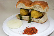 Mumbai Cafe food