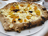 Pizzeria Napule E food