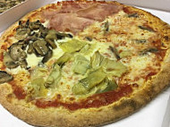 Planet Pizza Di Petrucci Luigi food