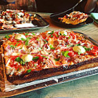 Descendant Detroit Style Pizza food