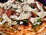 Pizzeria Bellucci - La Piazza food