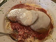Gallo's Italian Villa food