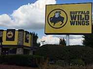 Buffalo Wild Wings outside
