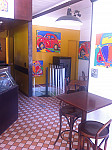 Café Savana inside
