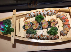Yama Sushi Roll House food