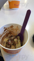 Yogeeze Frozen Yogurt food