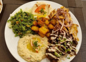 La Cabane Libanaise food