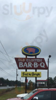 Old Clinton -b-que outside