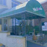 Meloni's Restaurant outside