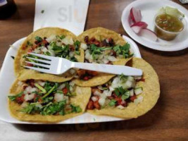 Tacos El Zamy food