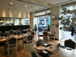 Cafe Margaux The Boulevard Arjaan By Rotana Amman inside