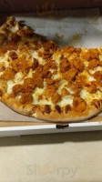 Whipper's Pizza food
