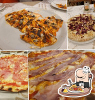 Pizzeria Il Quadrifoglio Di Astudillo Soto Alessandro E Cazacu Vasile Alin food