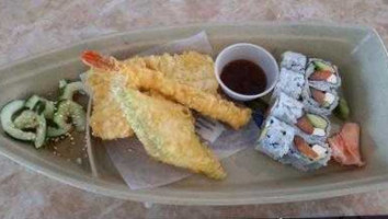 Saki Sushi food