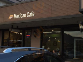 Agoura Mexican Cafe outside