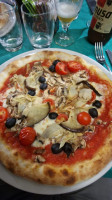 Pizzeria Bianco E Nero food