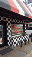 Daves Pizza food