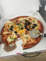 Opalina Pizza outside