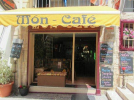 Mon Cafe Cartagena outside