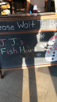 J J's Fish House food
