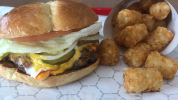 Halo Burger (hill Rd) food