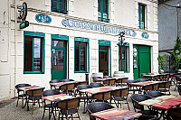 Cafe d'Hautvillers inside