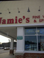 Jamie's Fine Wine Spirits outside