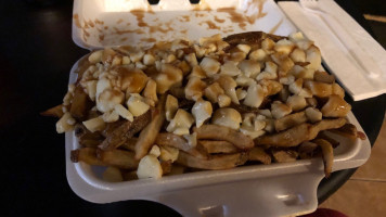 Frenchy's Poutinery food