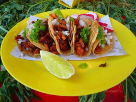 Tacos Mexicanos food