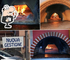 Pizzeria Del Borgo inside