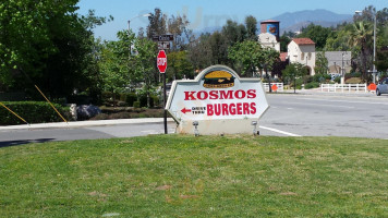Kosmos Burgers outside
