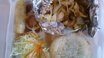 Lomita Thai Cafe food