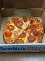 Benito's Pizza food