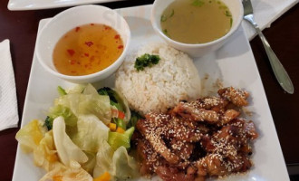 Pho Thanh Cong food