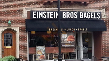 Einstein Bros inside