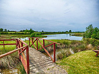 Lakeside Cafe outside