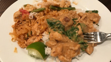 Phikuns Thai Cuisine food