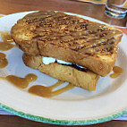 Cora's Breakfast & Lunch food