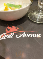 Grill Avenue food