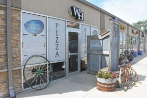 Wheel House Pizzeria Pub outside