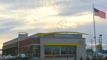 Mcdonald's outside