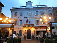 Caffe Bolongaro inside