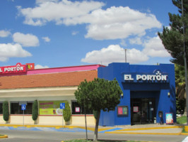 El Portón Zacatecas outside