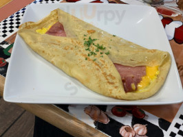 Bon Appetit Grill And Crepes food