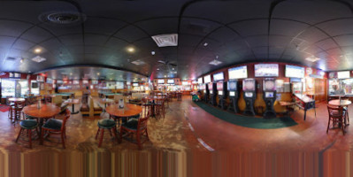 Kiwi's Pub Grill inside