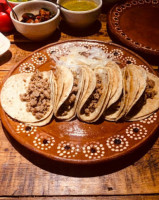 Tacos El Mariachi food