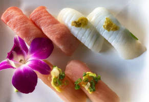 Bui Sushi food