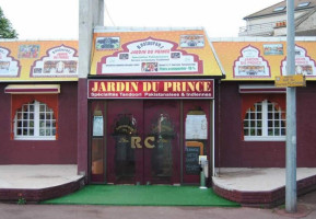Jardin Du Prince inside